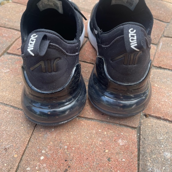 Nike Air Max 270 Black White Athletic Sneakers Size 8 Men - Picture 8 of 8